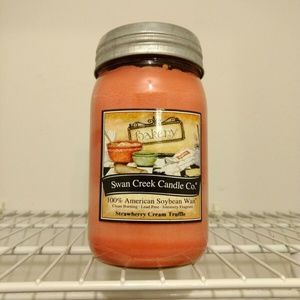 Swan Creek Candle Co. Strawberry Cream Truffle New Headstock 24 oz